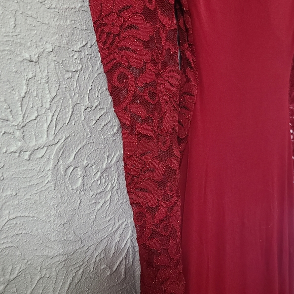 Red Open Back Lace Sleeve Trumpet Dress - Picture 13 of 16